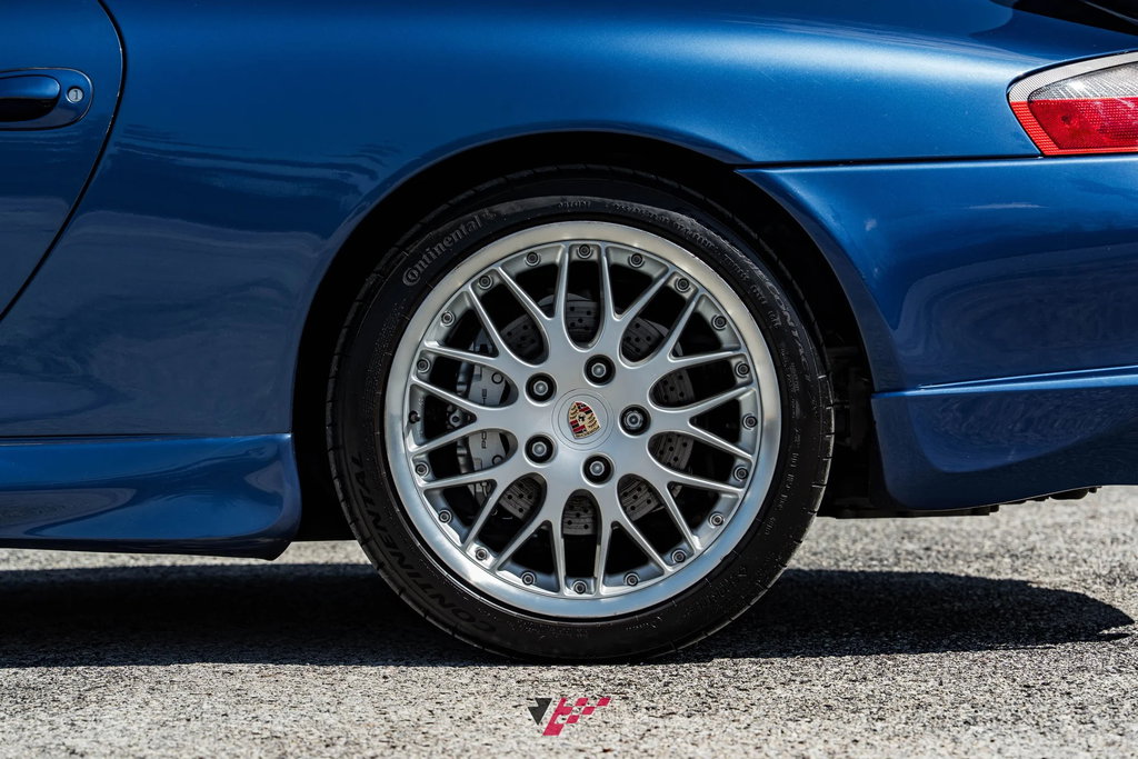 Porsche 996 Carrera 4
