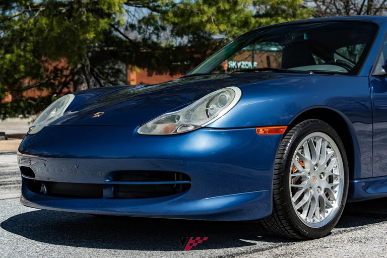 Porsche 996 Carrera 4