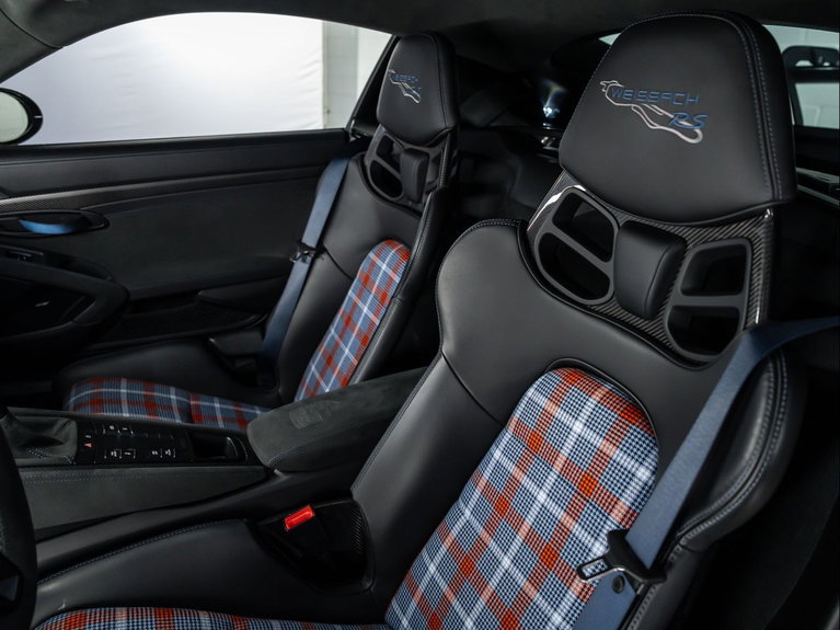 Porsche 718 Cayman GT4 RS