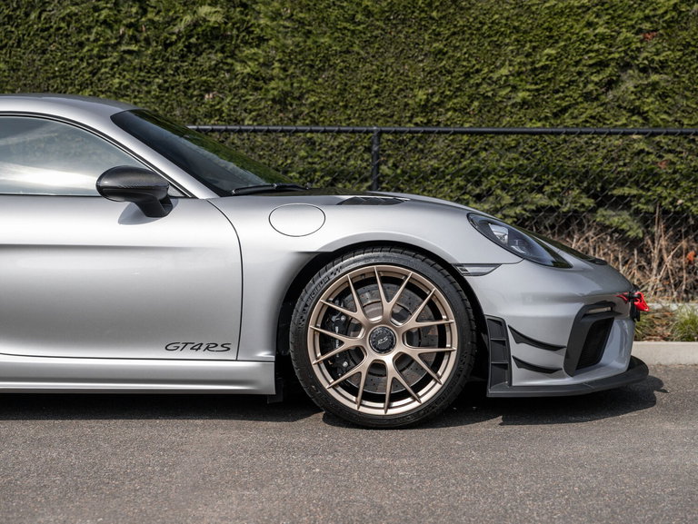 Porsche 718 Cayman GT4 RS