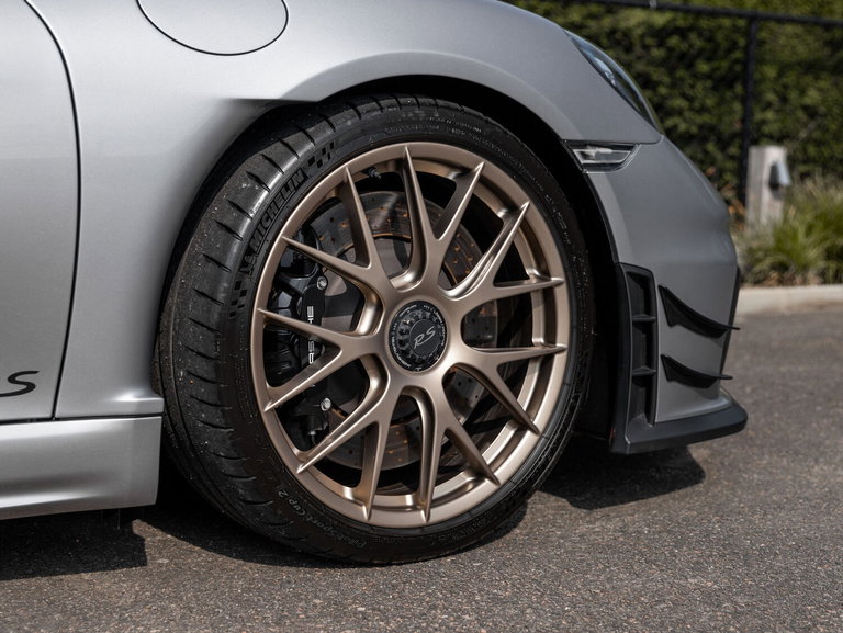 Porsche 718 Cayman GT4 RS