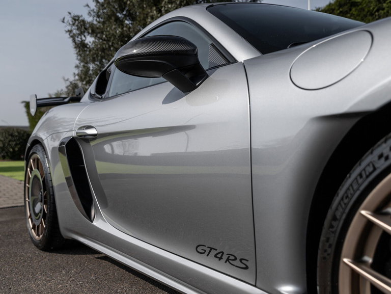 Porsche 718 Cayman GT4 RS