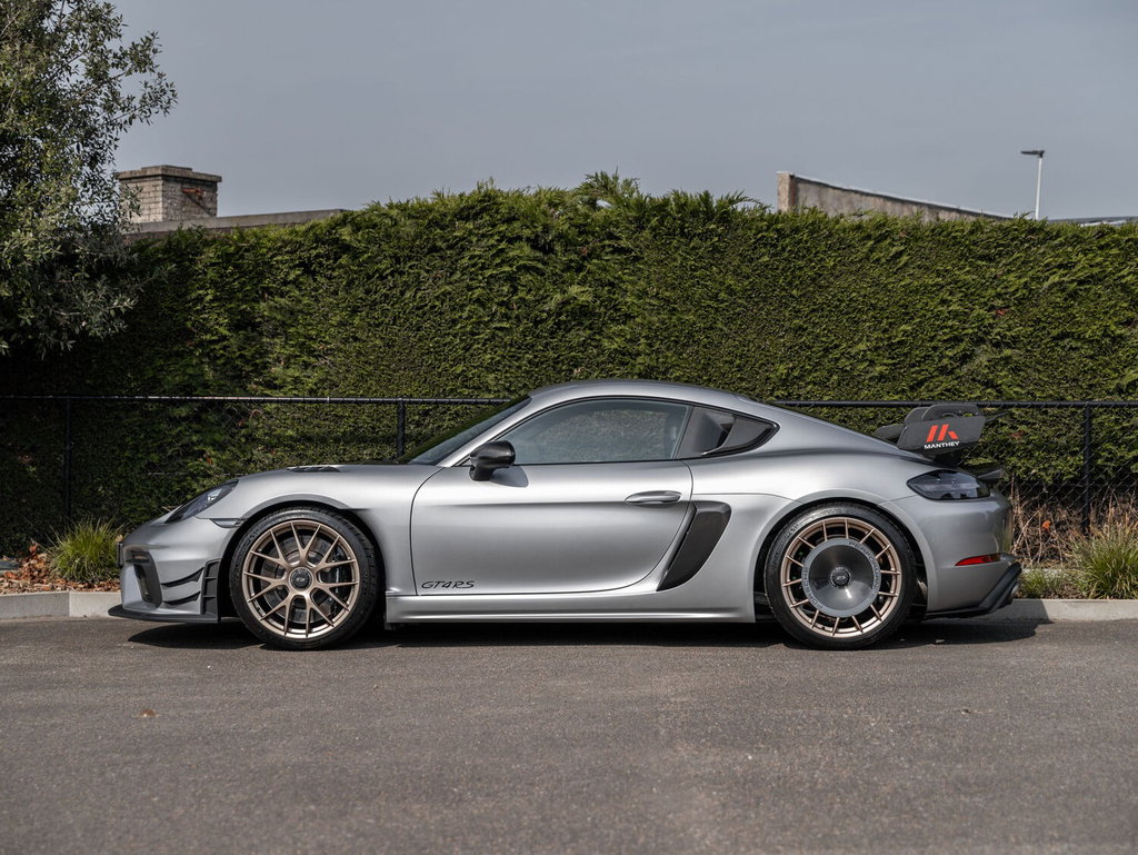 Porsche 718 Cayman GT4 RS
