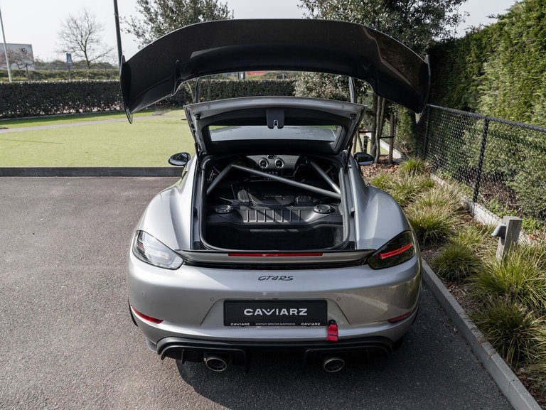 Porsche 718 Cayman GT4 RS