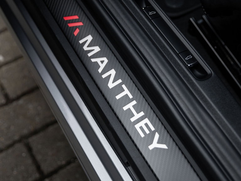 Porsche 718 Cayman GT4 RS