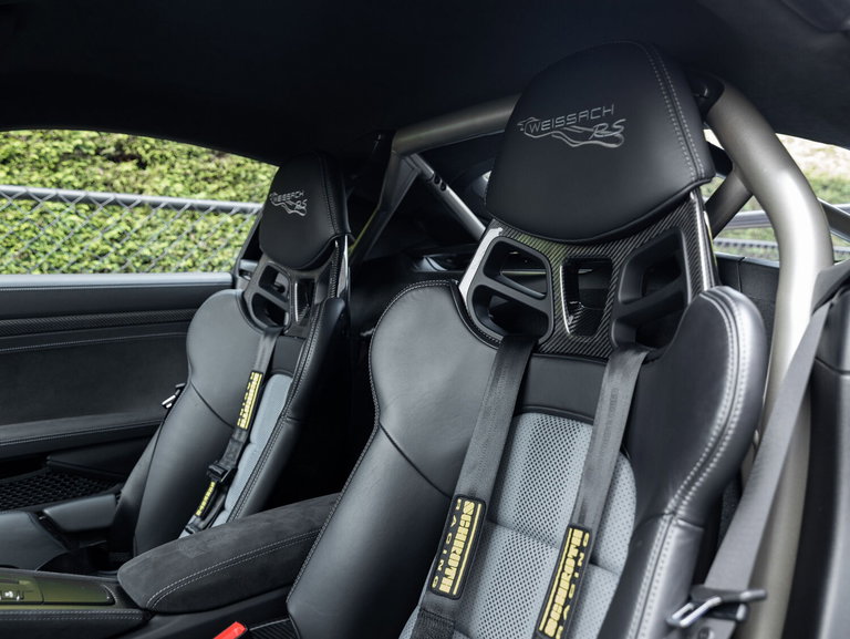 Porsche 718 Cayman GT4 RS