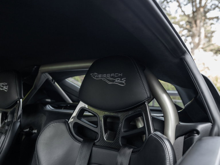 Porsche 718 Cayman GT4 RS