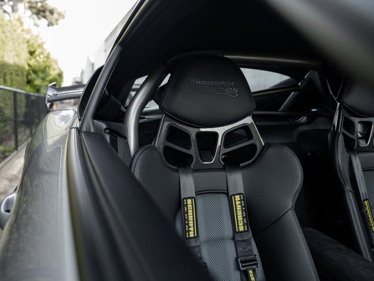 Porsche 718 Cayman GT4 RS