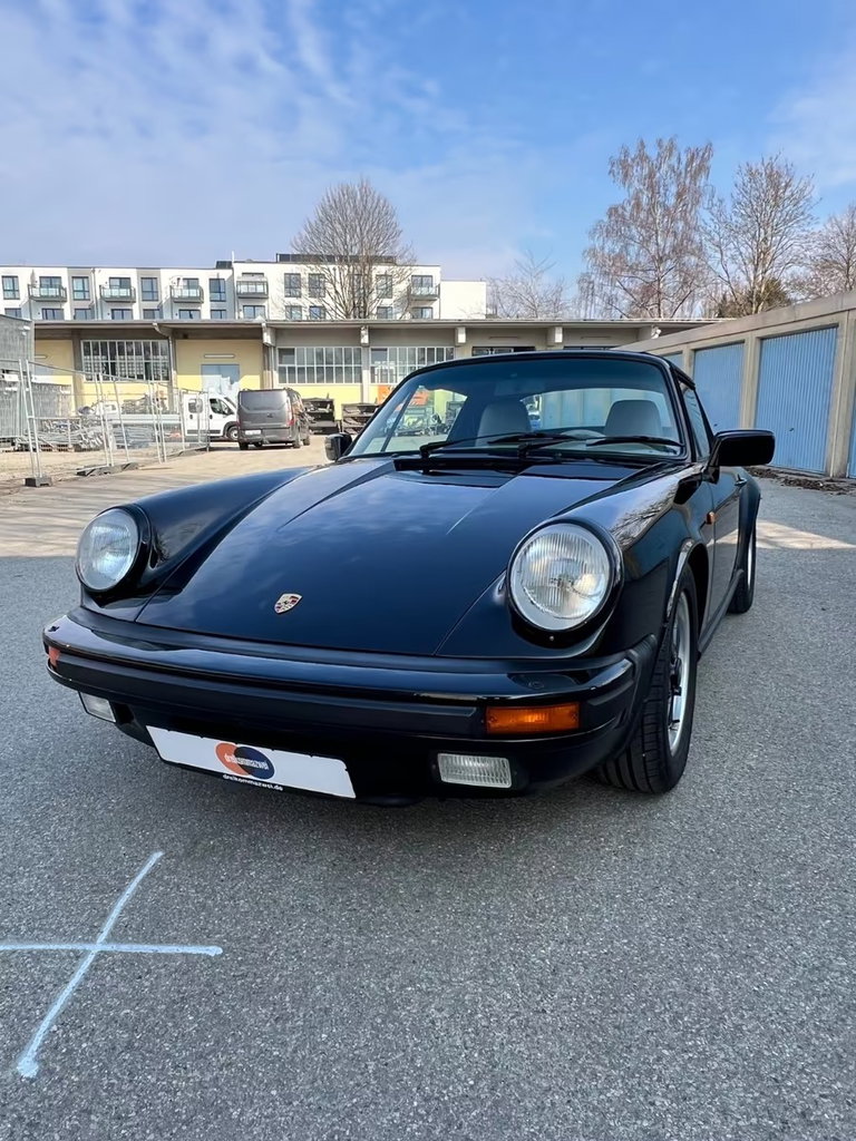 Porsche 911 Carrera 3.2