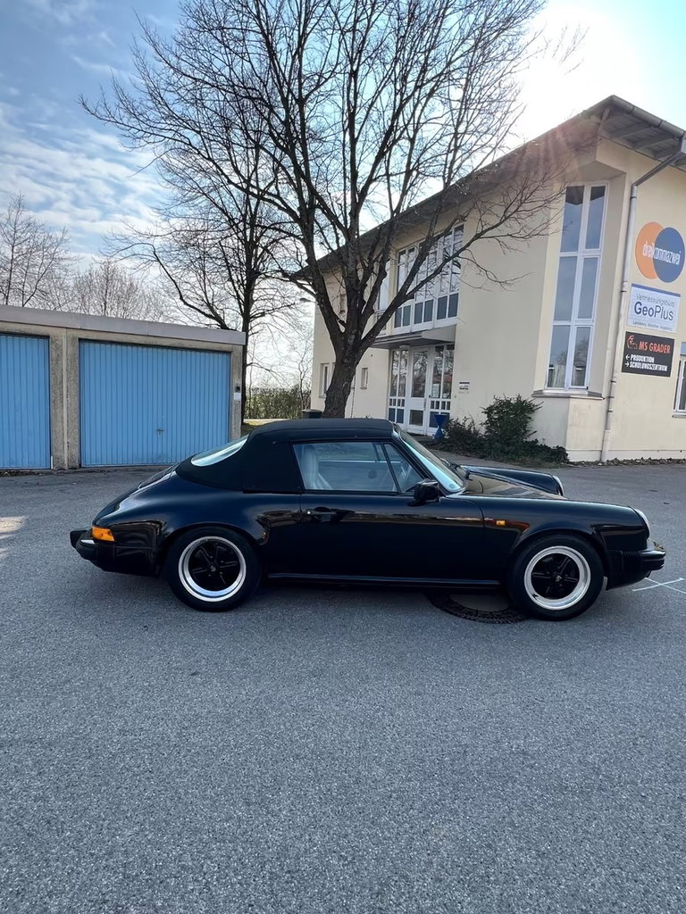 Porsche 911 Carrera 3.2