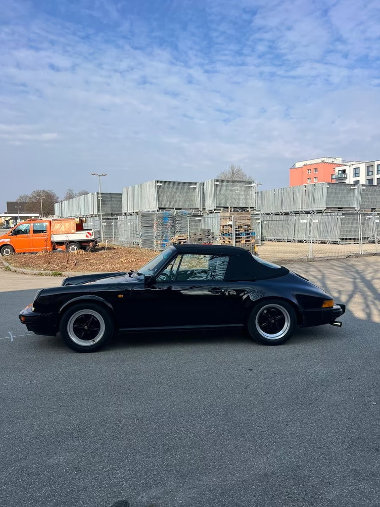 Porsche 911 Carrera 3.2