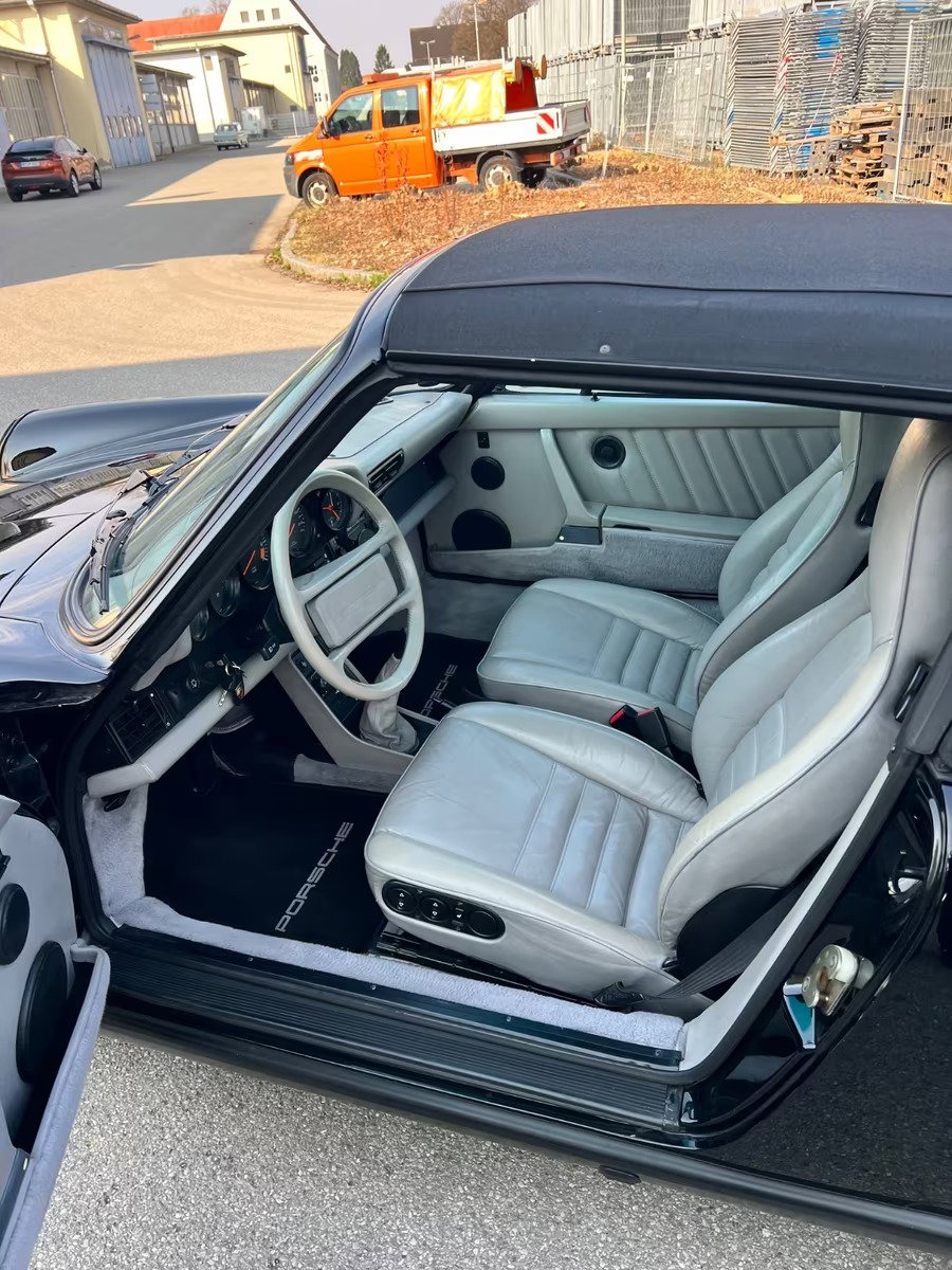 Porsche 911 Carrera 3.2