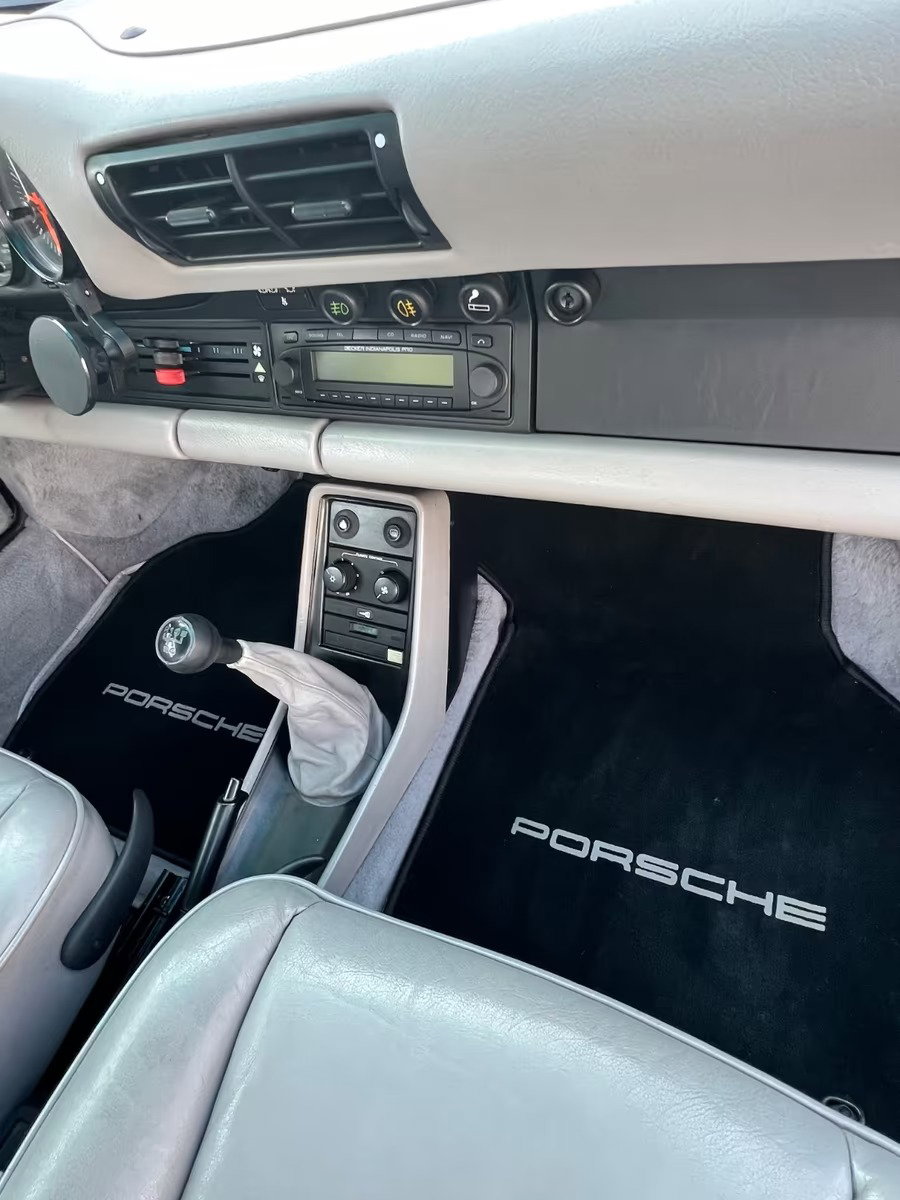 Porsche 911 Carrera 3.2