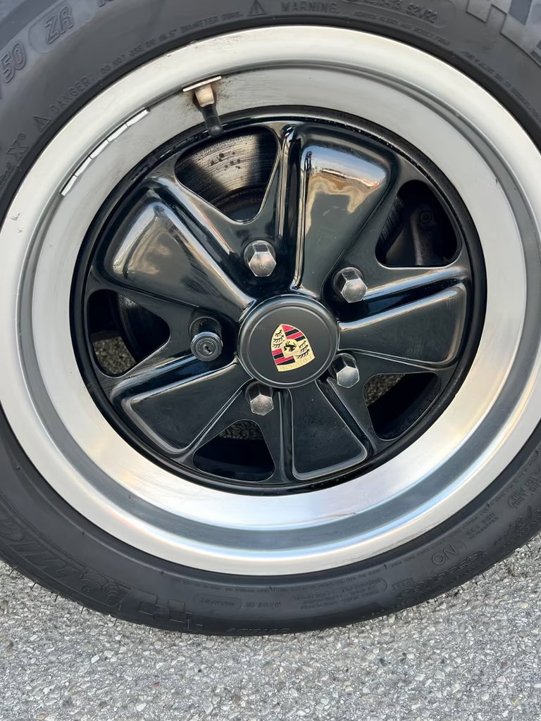 Porsche 911 Carrera 3.2