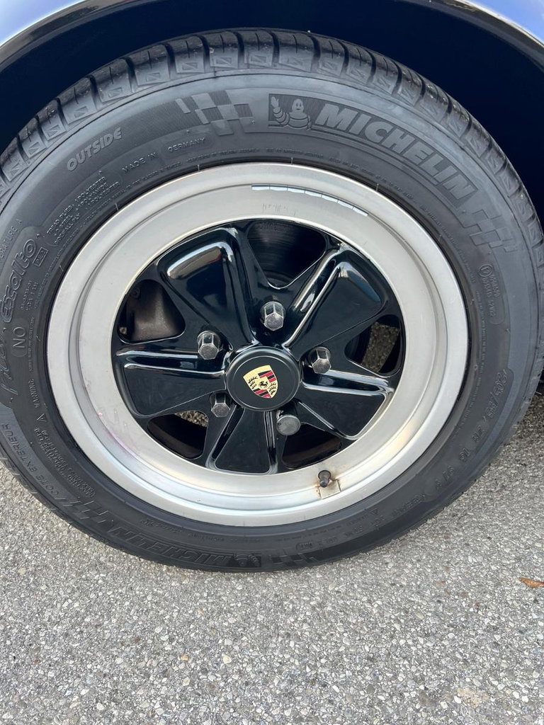 Porsche 911 Carrera 3.2