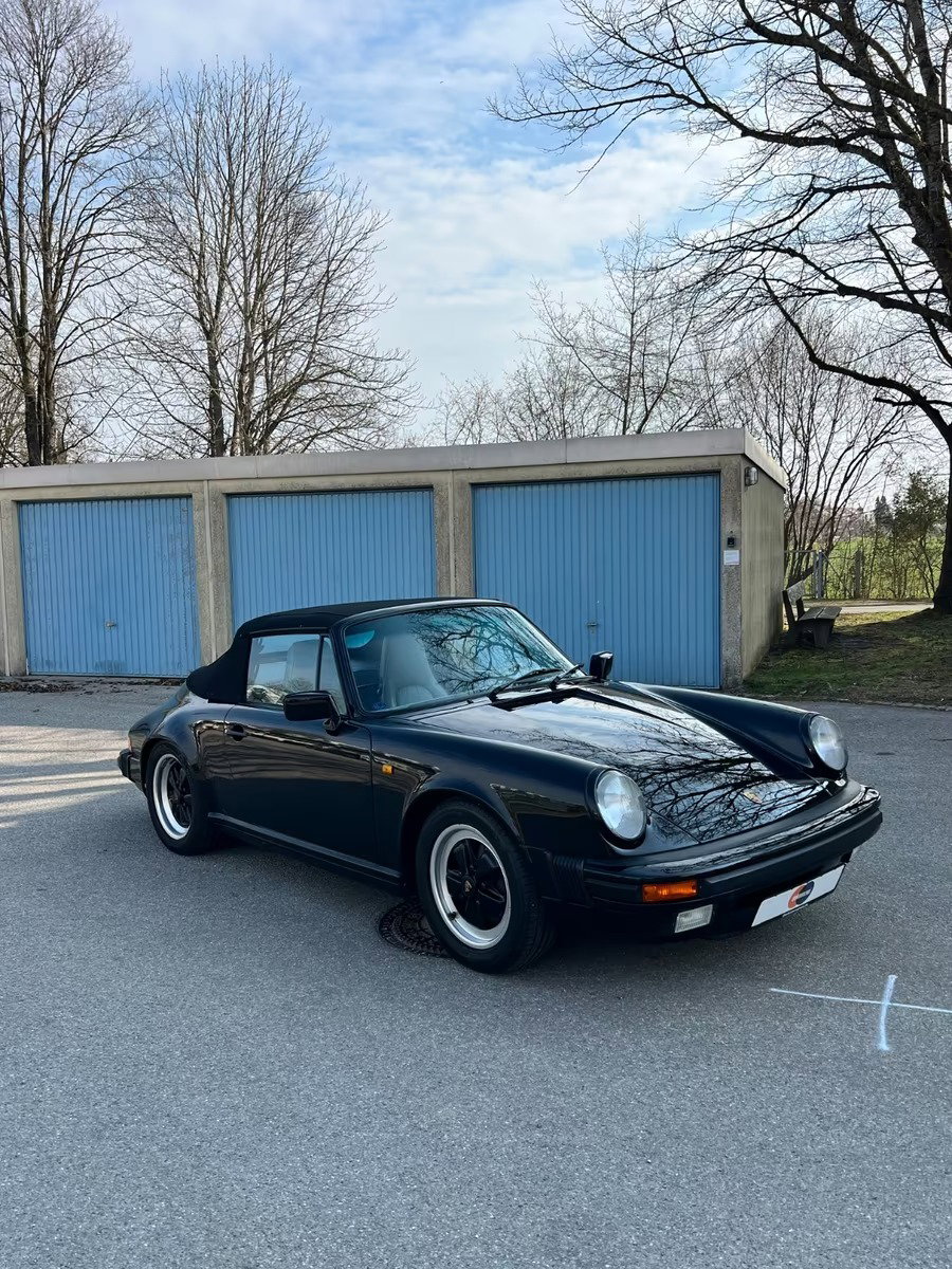 Porsche 911 Carrera 3.2
