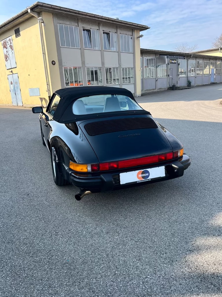 Porsche 911 Carrera 3.2