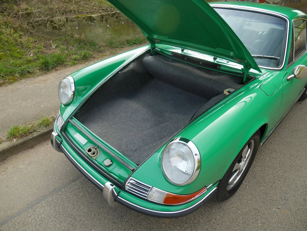 Porsche 911 T