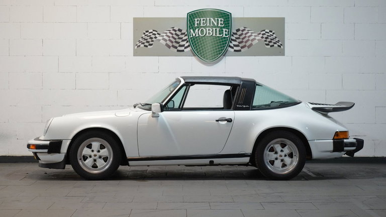 Porsche 911 Carrera 3.2 (US)