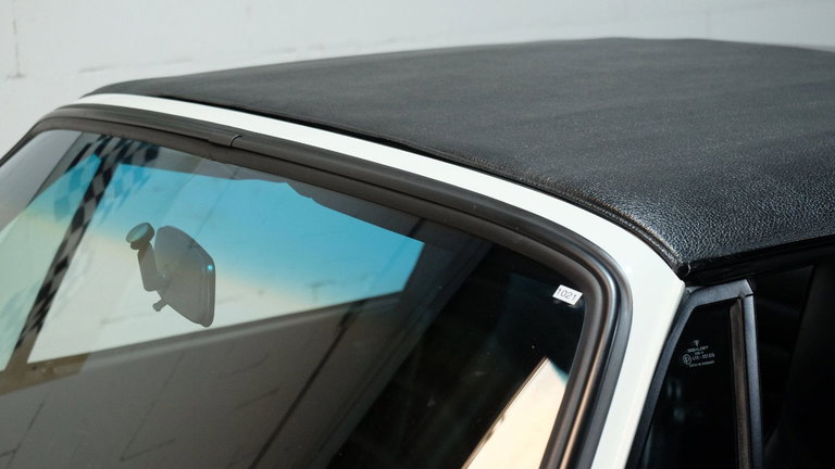 Porsche 911 Carrera 3.2 (US)