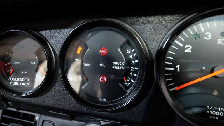 Porsche 911 Carrera 3.2 (US)