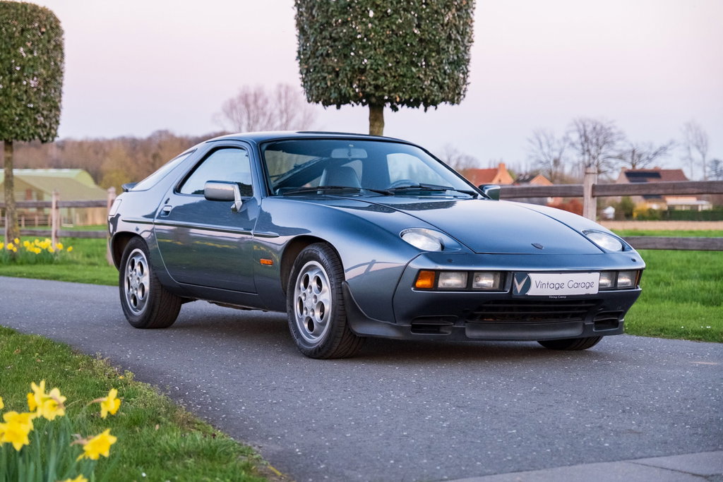 Porsche 928 S