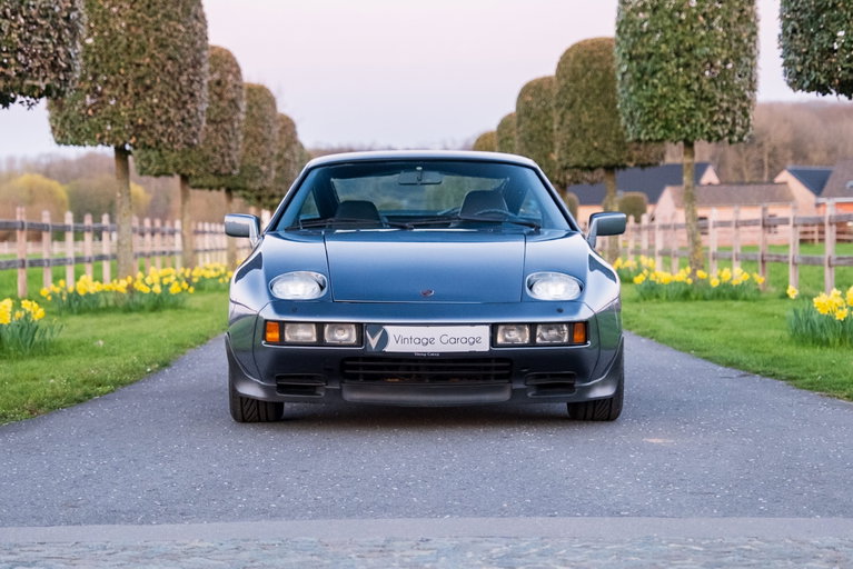 Porsche 928 S