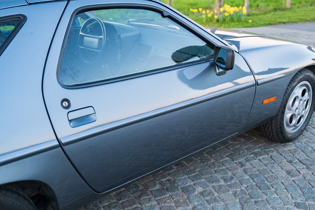 Porsche 928 S