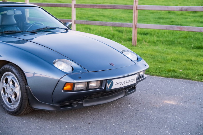 Porsche 928 S