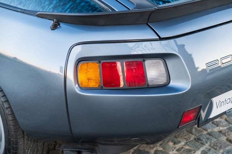 Porsche 928 S