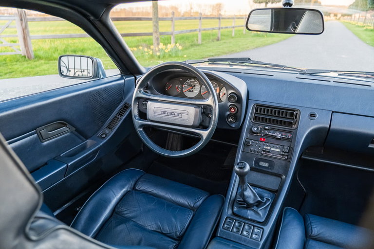 Porsche 928 S