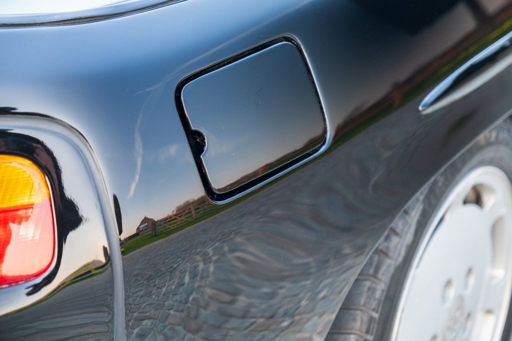 Porsche 928 S4