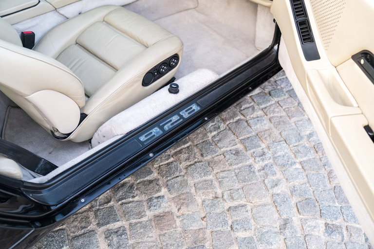 Porsche 928 S4
