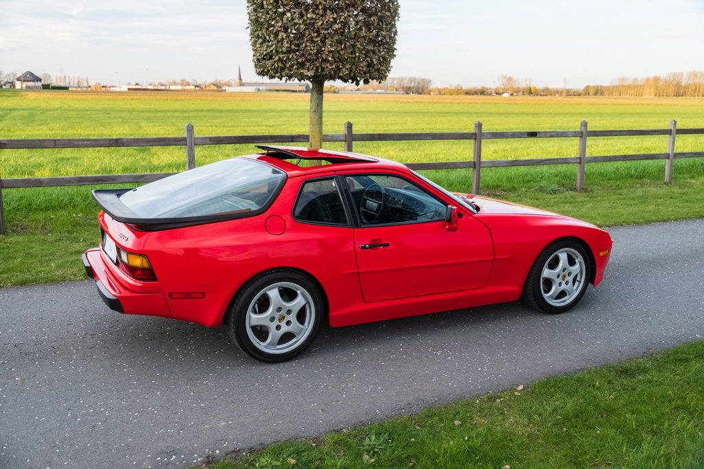 Porsche 944 Coupé