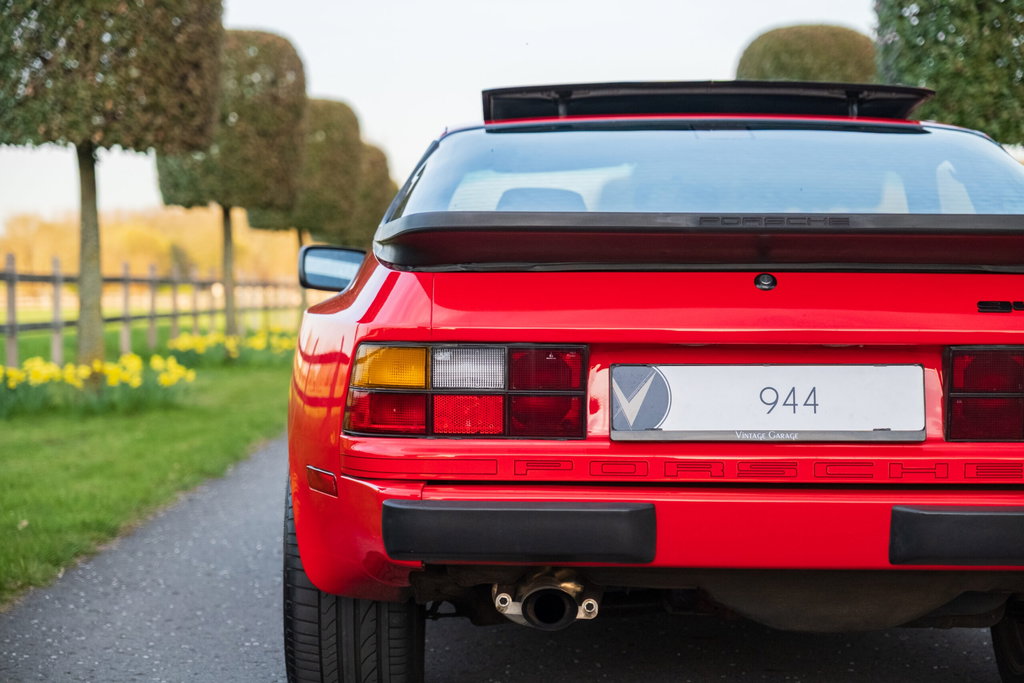 Porsche 944 Coupé