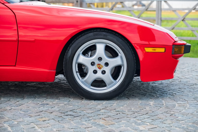 Porsche 944 Coupé