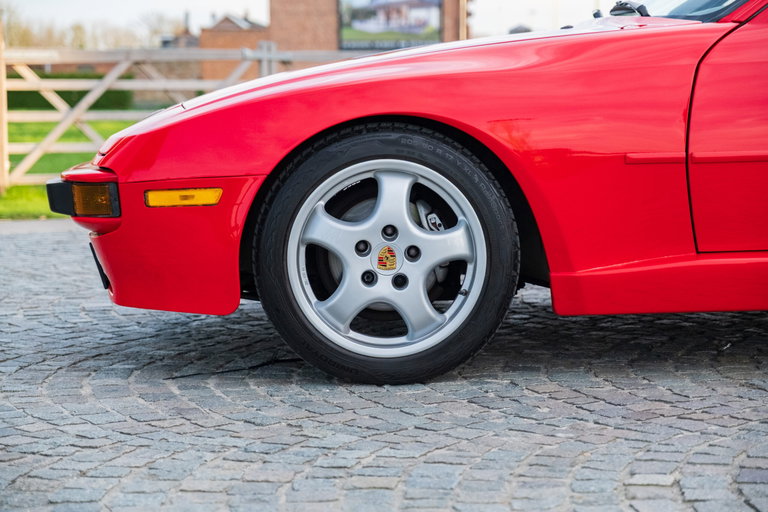 Porsche 944 Coupé