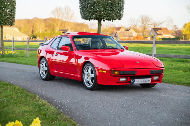 Porsche 944 Coupé