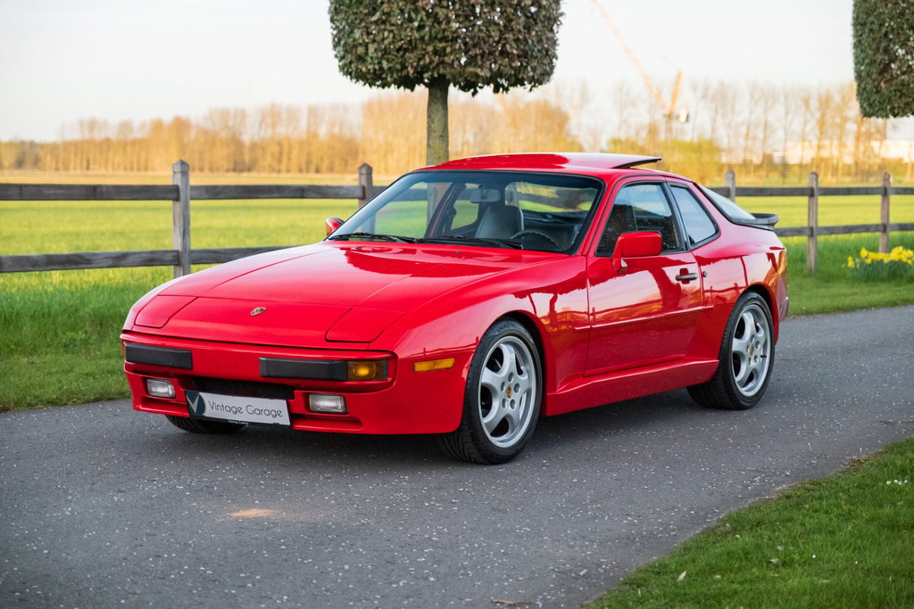 Porsche 944 Coupé
