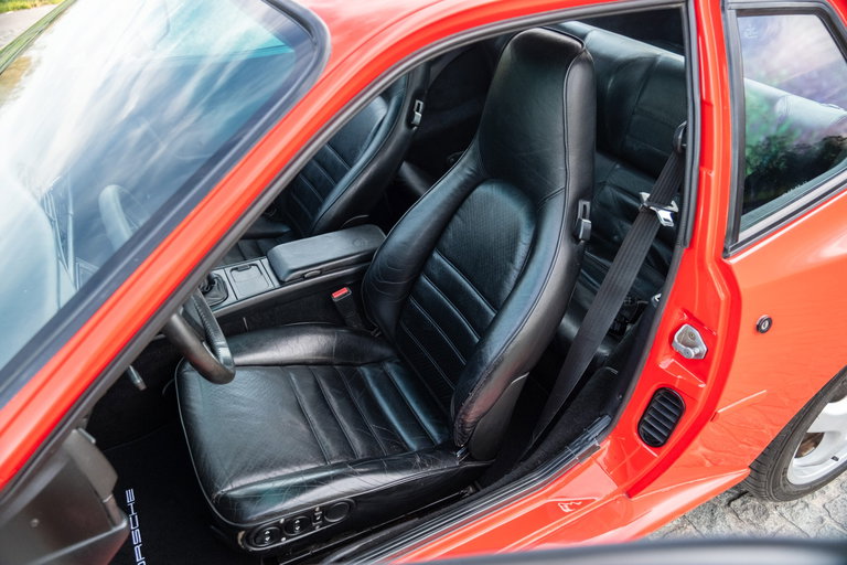 Porsche 944 Coupé