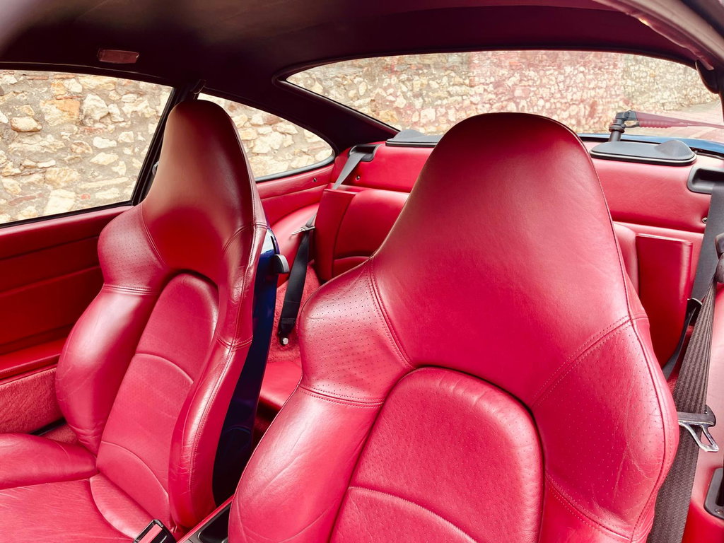 Porsche 993 Carrera 4S