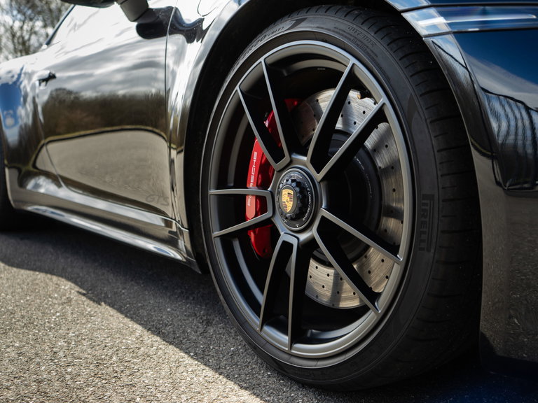 Porsche 992 Carrera GTS