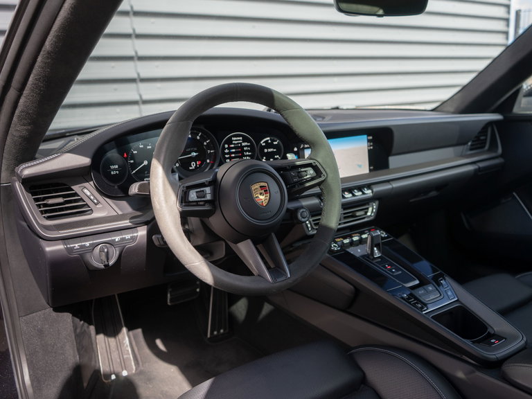 Porsche 992 Carrera GTS