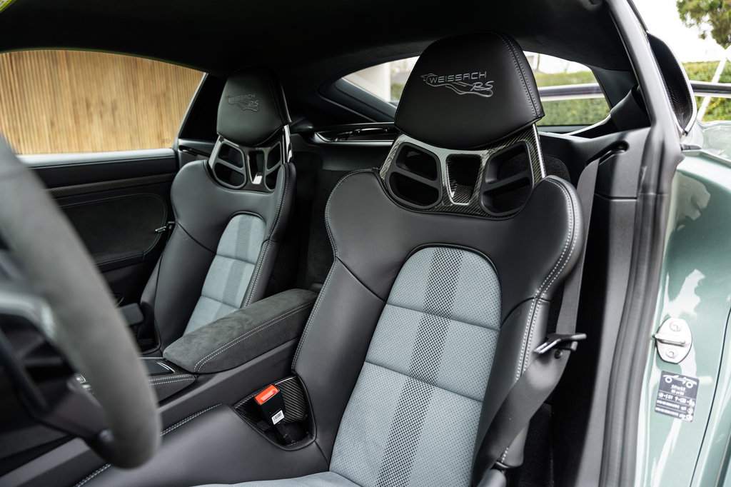 Porsche 718 Cayman GT4 RS