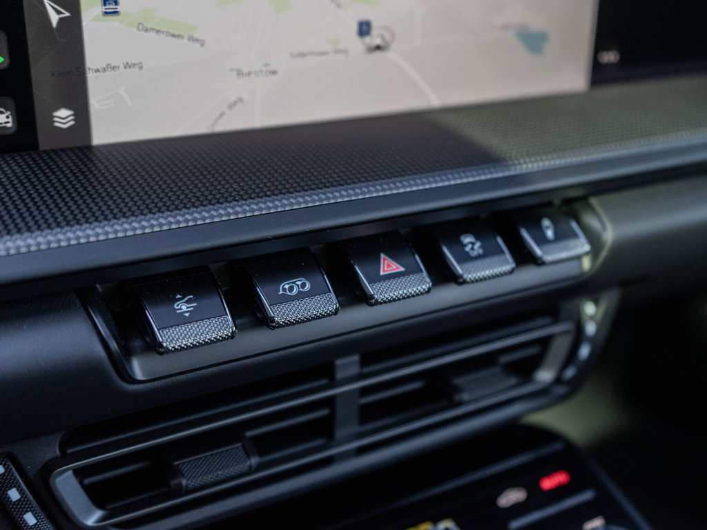 Porsche 992 Carrera GTS