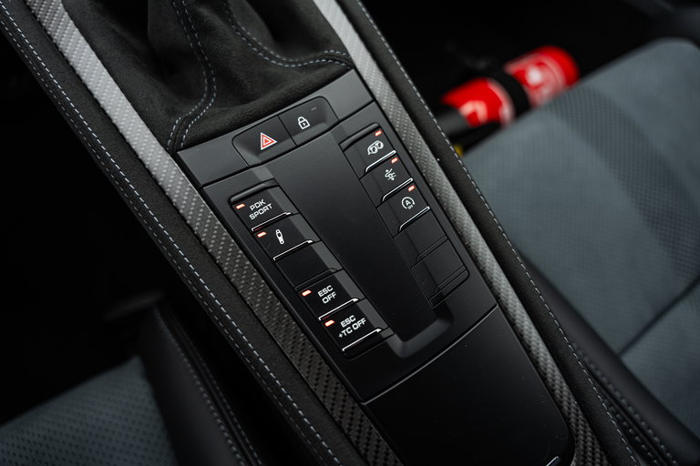Porsche 718 Cayman GT4 RS