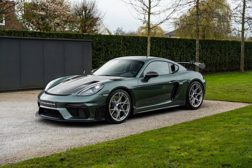 Porsche 718 Cayman GT4 RS