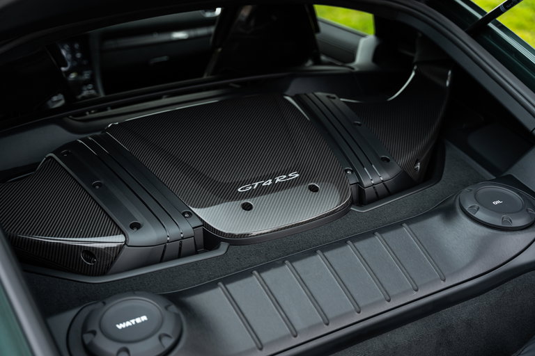 Porsche 718 Cayman GT4 RS