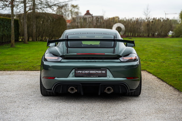 Porsche 718 Cayman GT4 RS