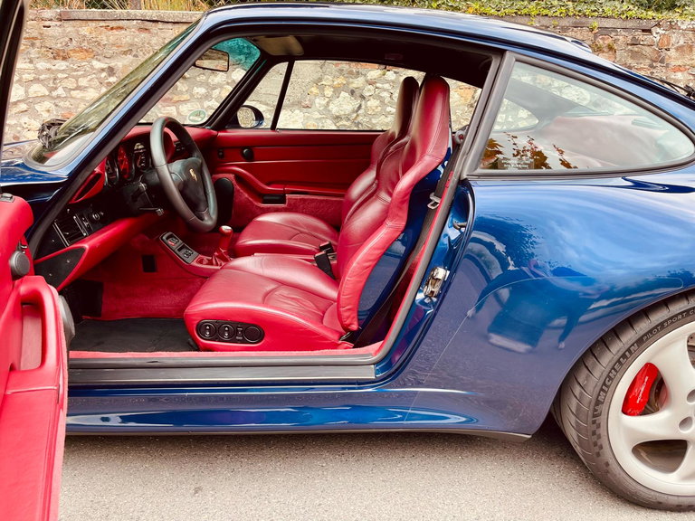Porsche 993 Carrera 4S